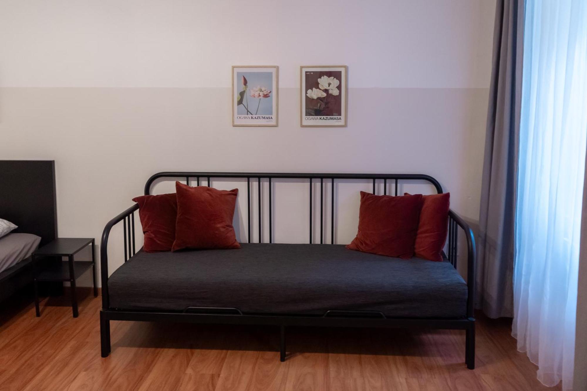 Cozy Apartment In Akacfa Street Budapest Exterior photo